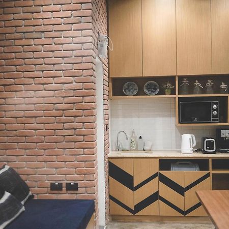 Stay Thapae Hostel Чиангмай Экстерьер фото