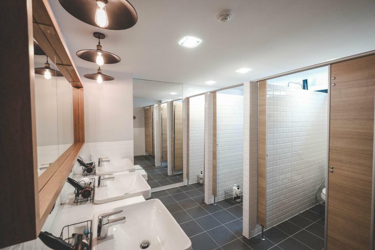 Stay Thapae Hostel Чиангмай Экстерьер фото