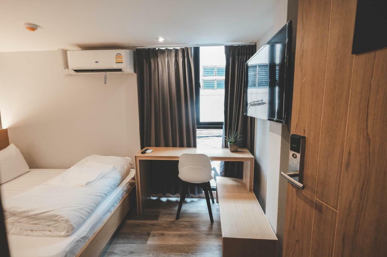 Stay Thapae Hostel Чиангмай Экстерьер фото